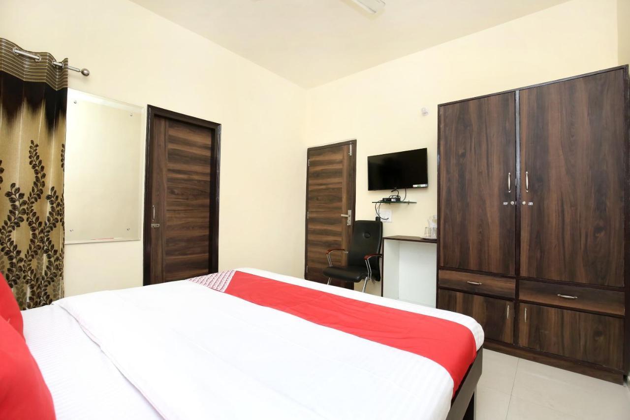 Hotel Oyo 16126 Aanantham Ludhiana Zewnętrze zdjęcie