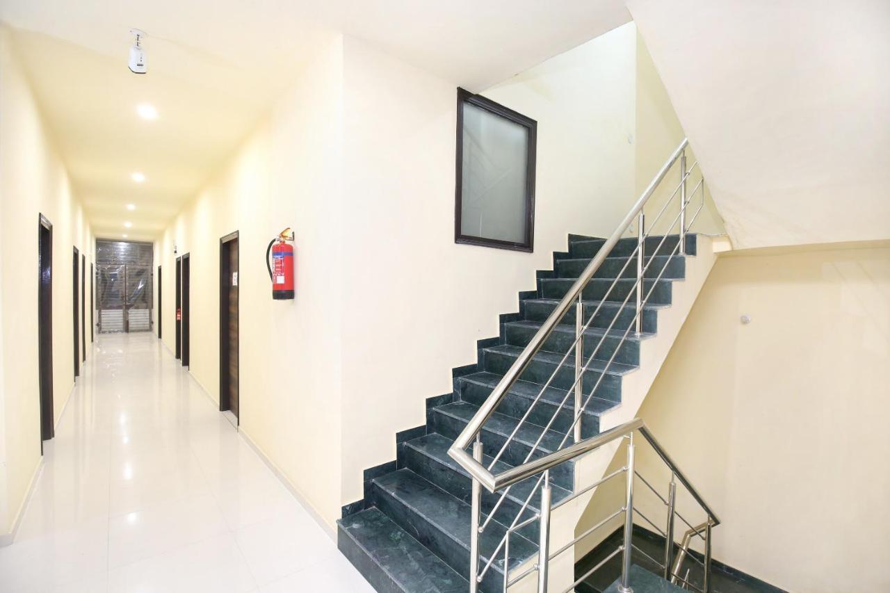 Hotel Oyo 16126 Aanantham Ludhiana Zewnętrze zdjęcie